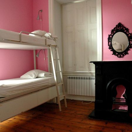 Safestay Lisbon Bairro Alto Стая снимка