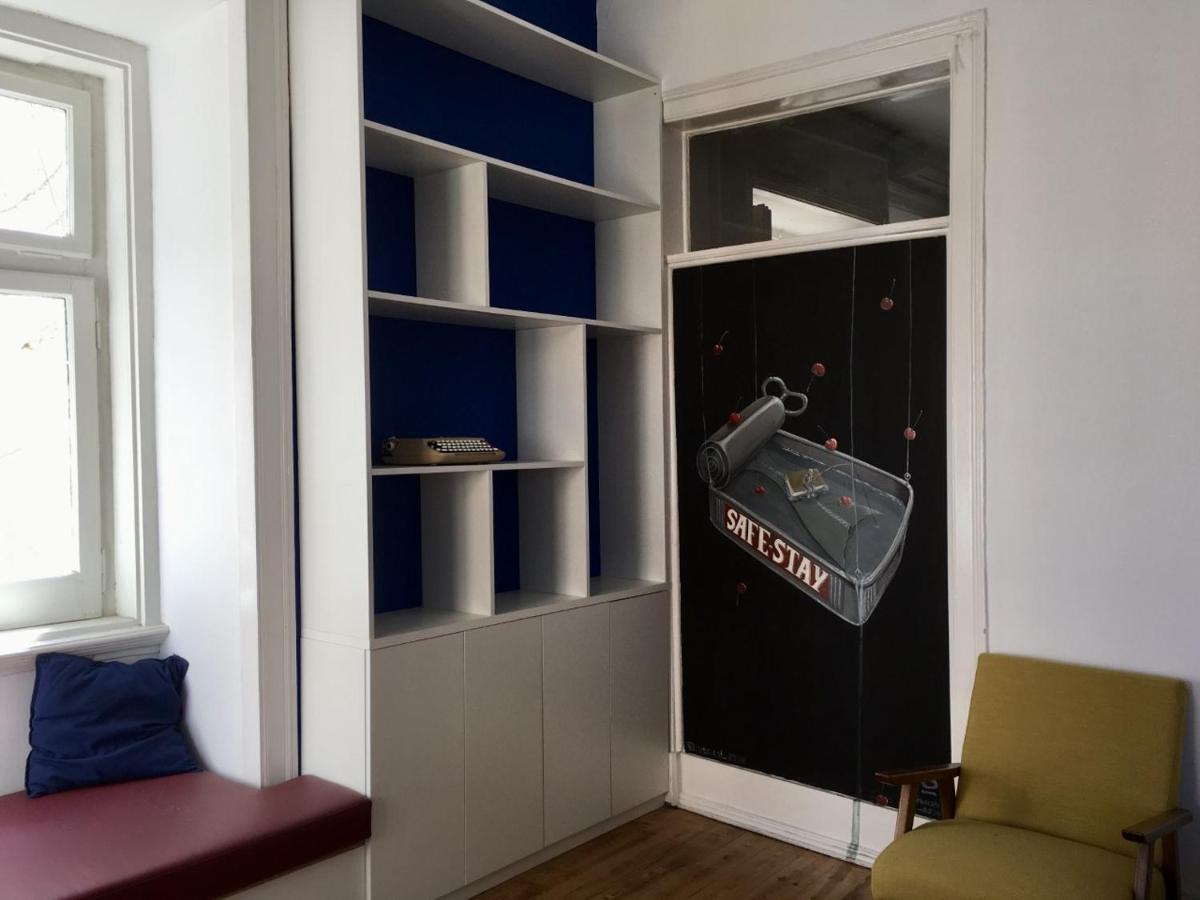 Safestay Lisbon Bairro Alto Екстериор снимка