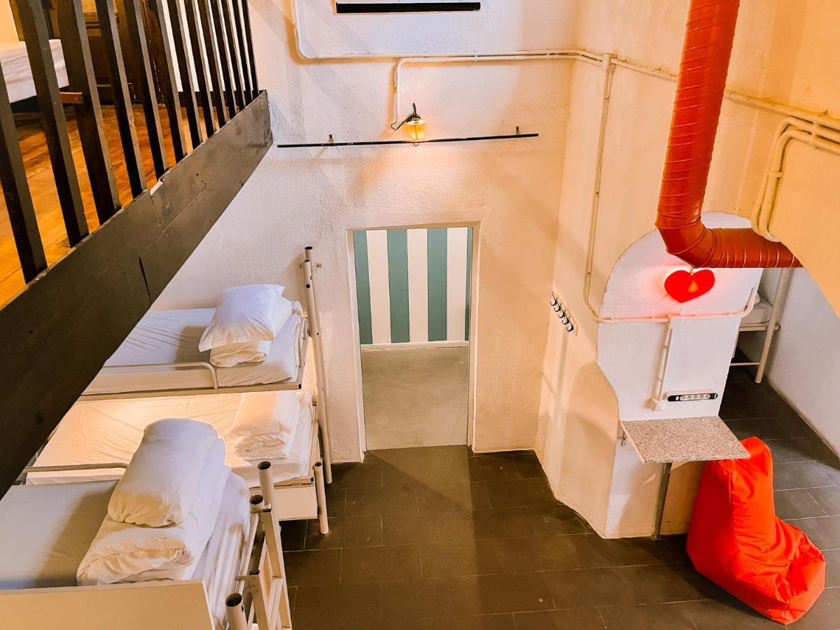 Safestay Lisbon Bairro Alto Екстериор снимка