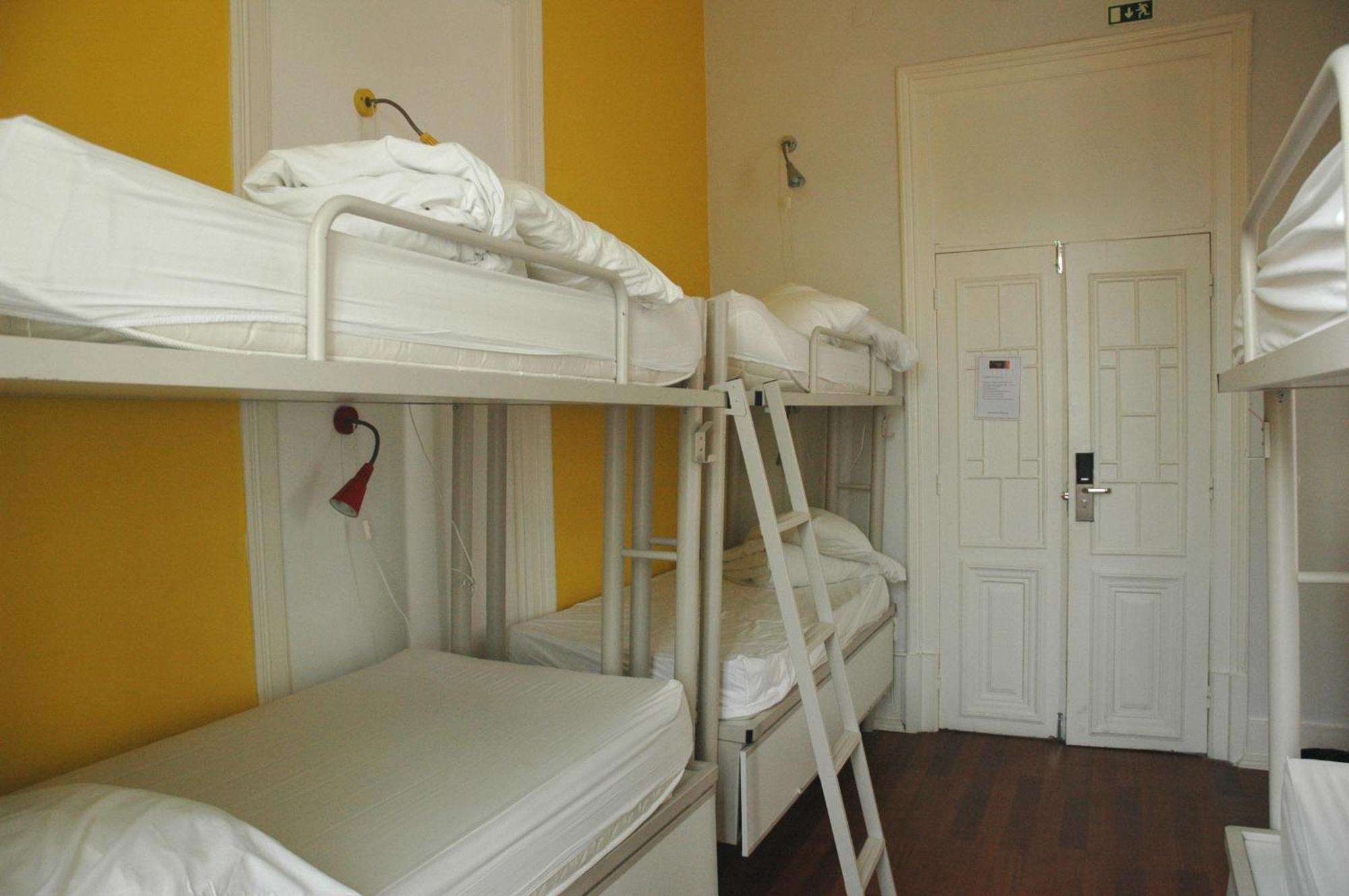 Safestay Lisbon Bairro Alto Стая снимка
