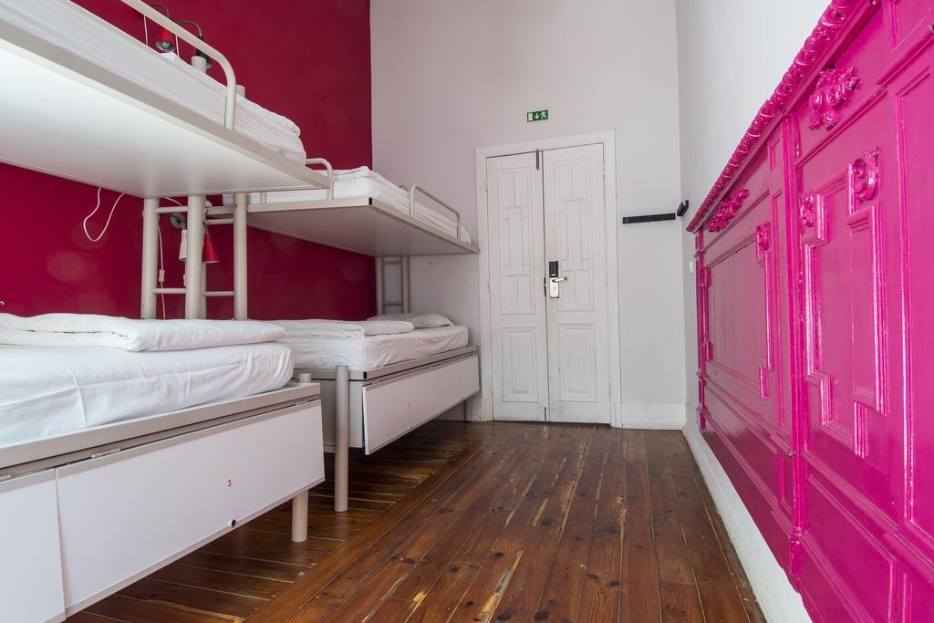 Safestay Lisbon Bairro Alto Екстериор снимка